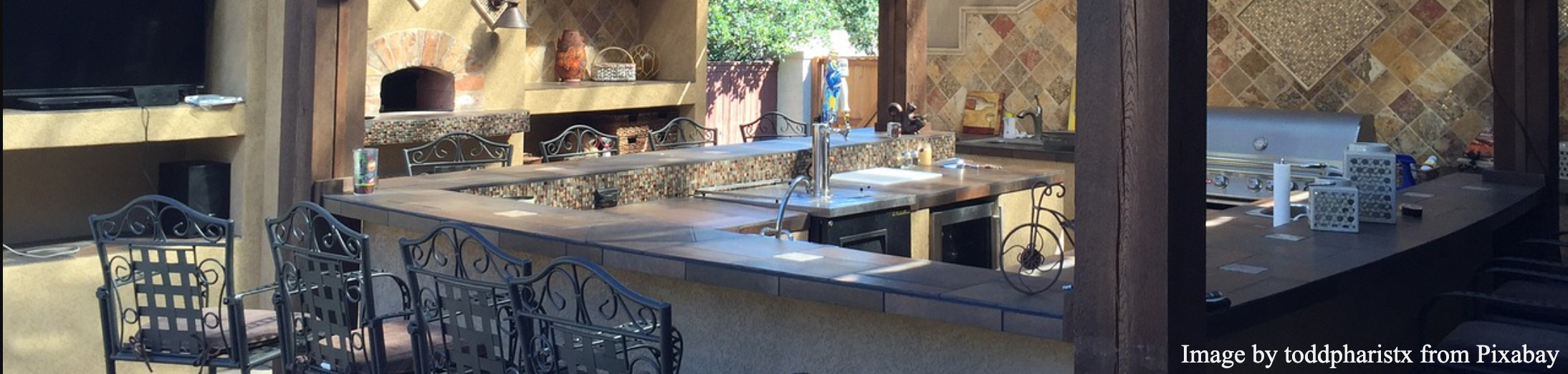 https://nvkitchenandbath.com/wp-content/uploads/2021/08/outdoor-kitchen-remodel.jpg