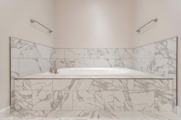 bathtub-renovation-1024x683