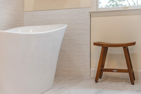 corner-bathtub-1024x683
